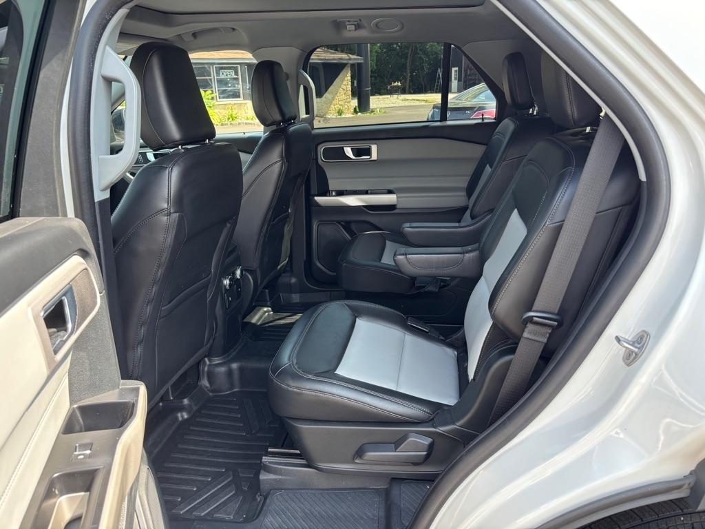 Ford Explorer XLT 4WD 2022