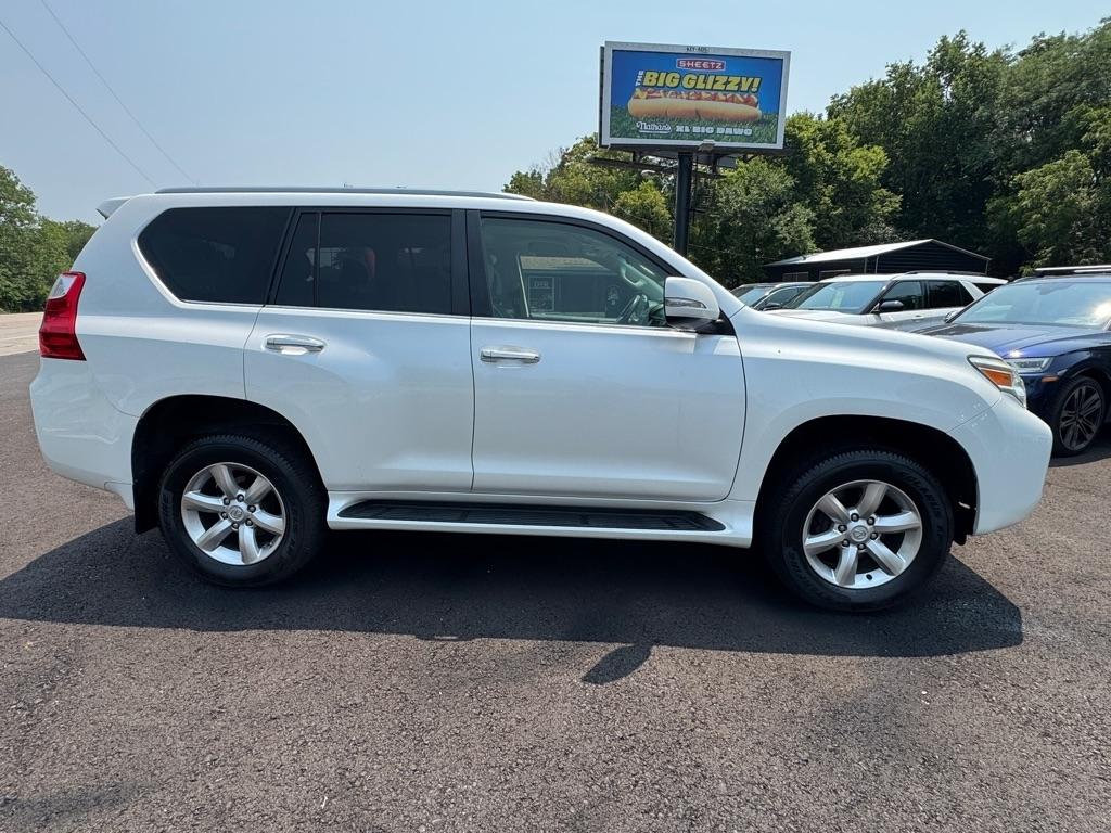 Lexus GX 460 4WD 4dr 2011