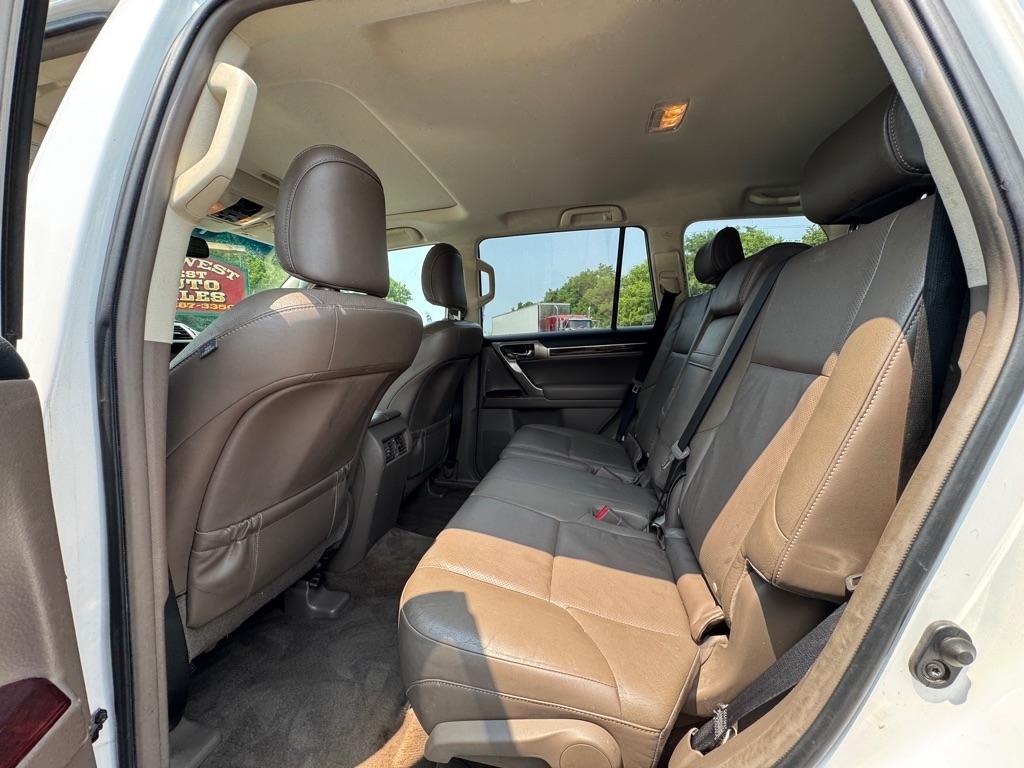 Lexus GX 460 4WD 4dr 2011