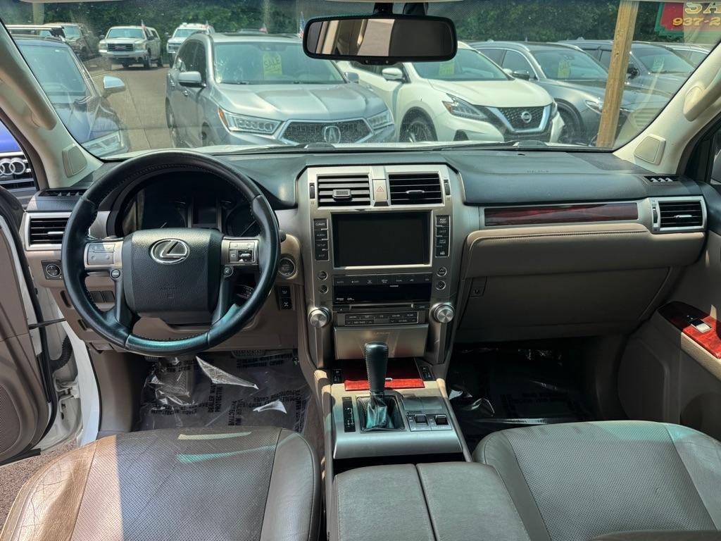 Lexus GX 460 4WD 4dr 2011