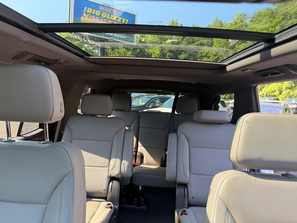 Chevrolet Tahoe 4WD 4dr LT 2022