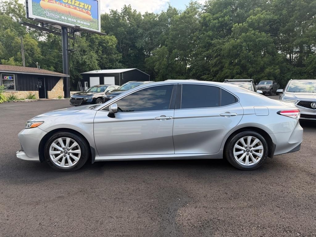 Toyota Camry XLE Auto (Natl) 2018