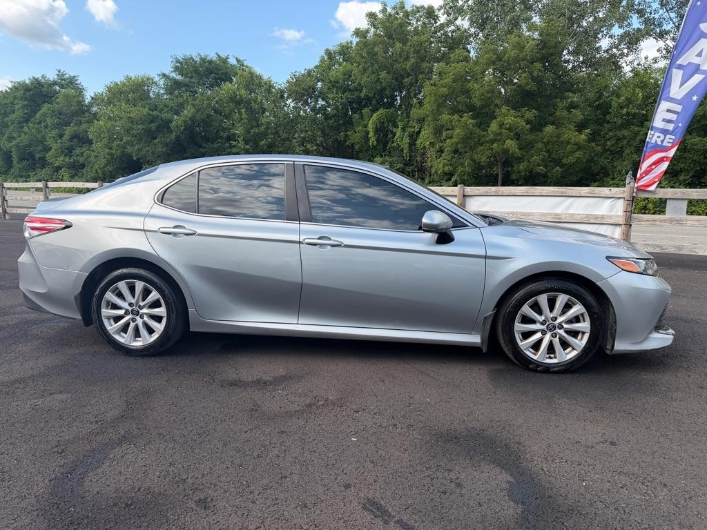 Toyota Camry XLE Auto (Natl) 2018