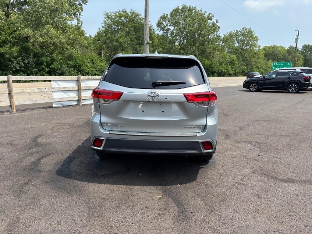 Toyota Highlander Limited V6 AWD (Natl) 2017