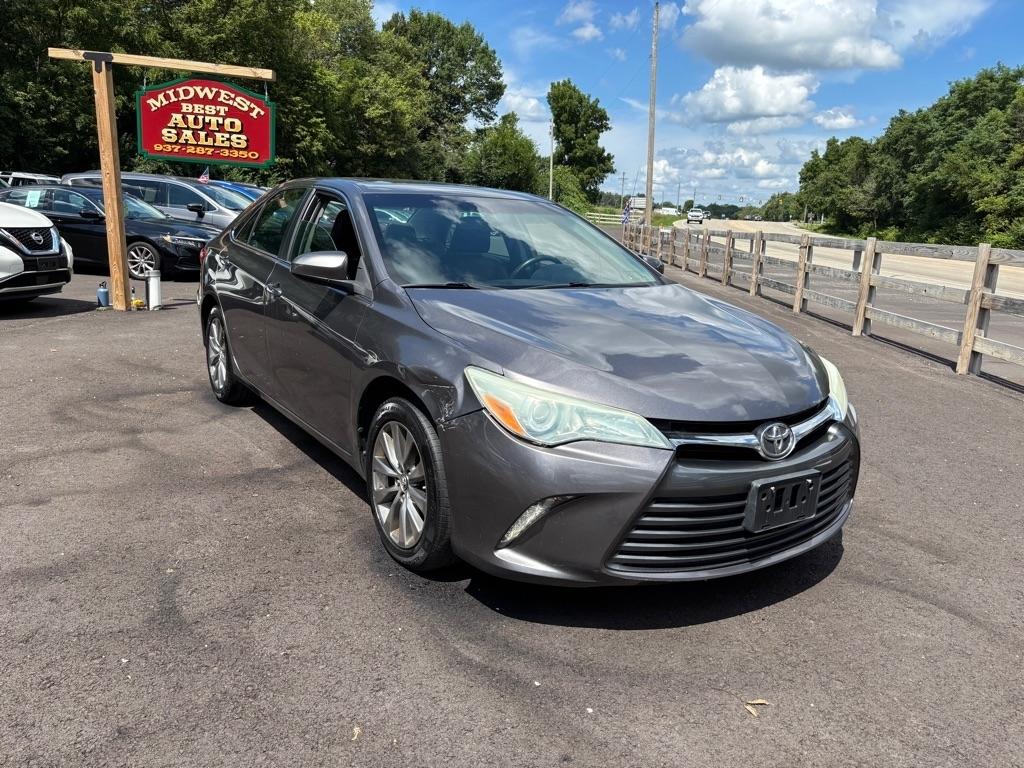 Toyota Camry 4dr Sdn I4 Auto SE w/Special Edition Pkg (Natl) 2016