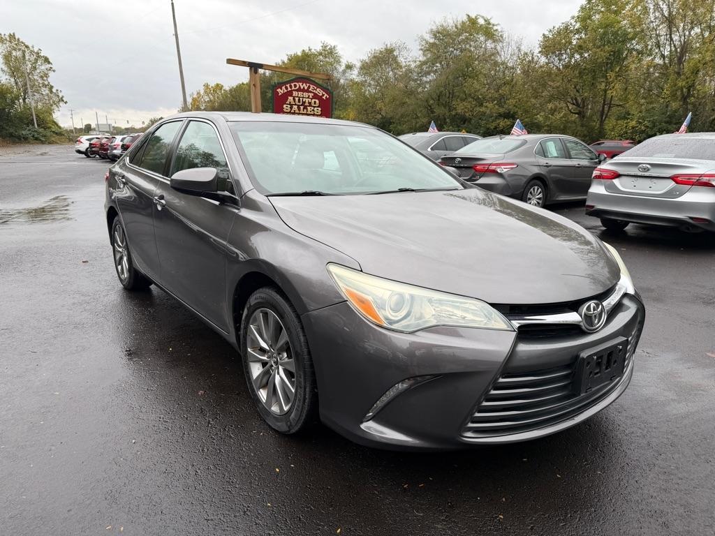 Toyota Camry 4dr Sdn I4 Auto SE w/Special Edition Pkg (Natl) 2016