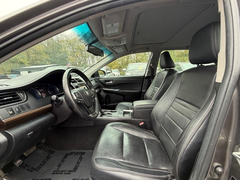 Toyota Camry 4dr Sdn I4 Auto SE w/Special Edition Pkg (Natl) 2016