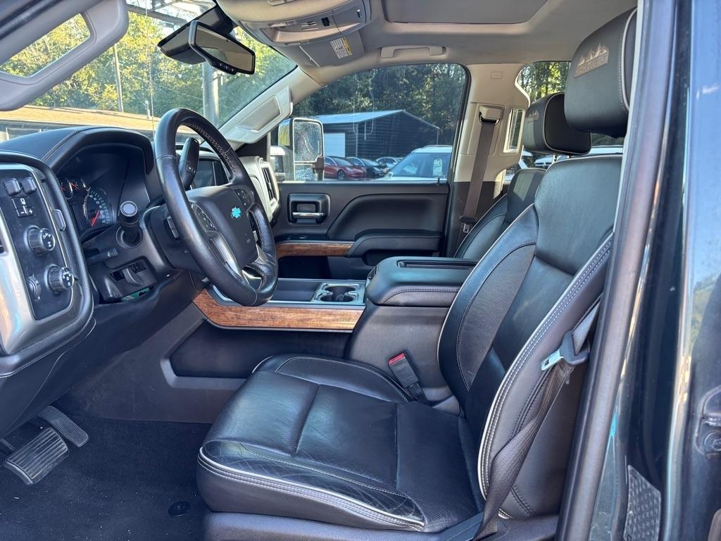 Chevrolet Silverado 3500HD 4WD Crew Cab 153.7" High Country 2017