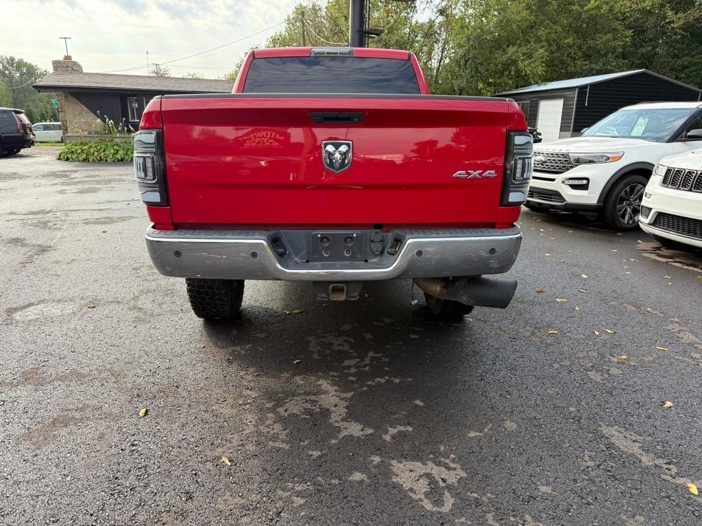 RAM 2500 Tradesman 4x4 Crew Cab 6'4" Box 2017