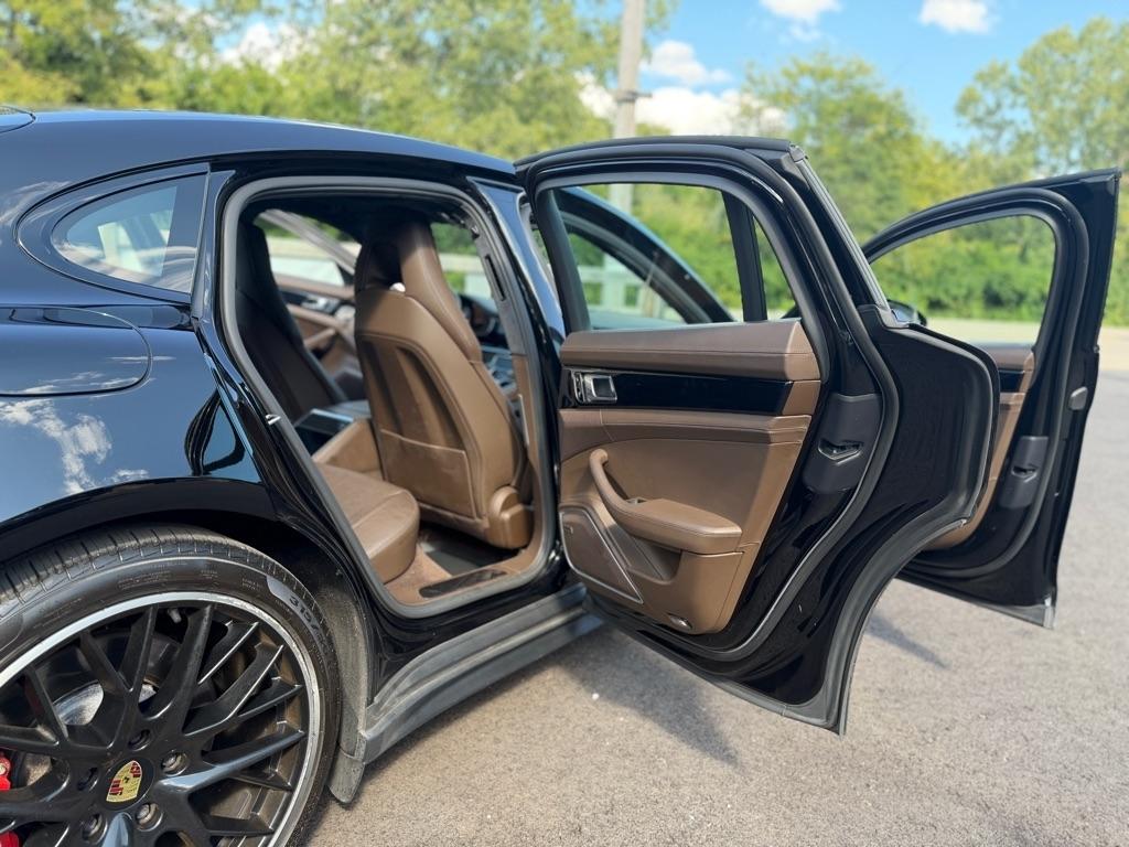 Porsche Panamera Turbo AWD 2018