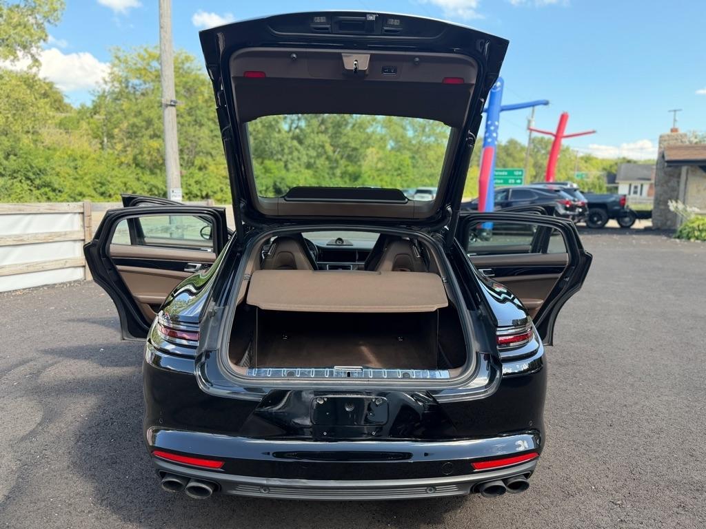 Porsche Panamera Turbo AWD 2018