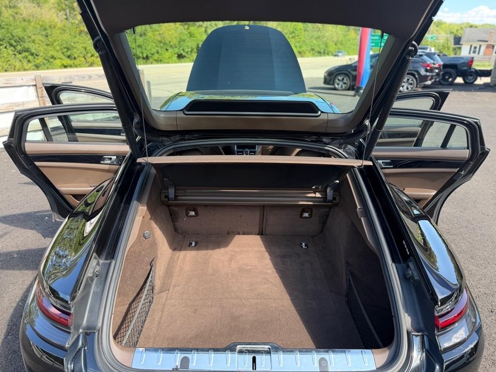 Porsche Panamera Turbo AWD 2018