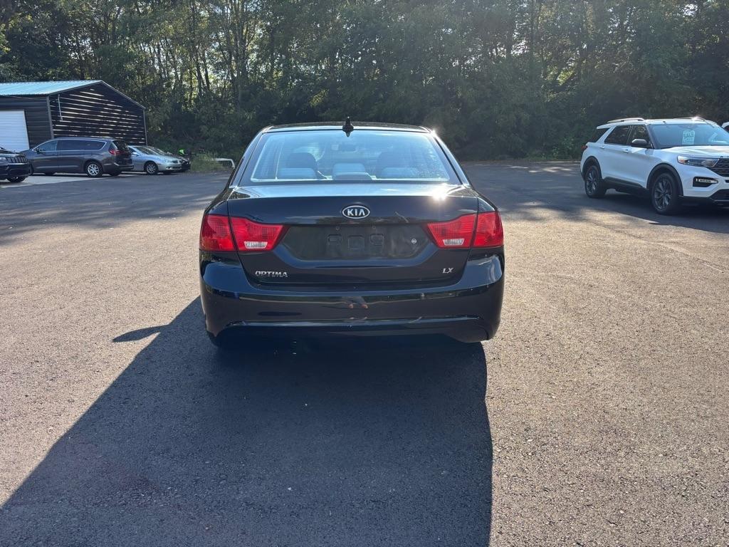 Kia Optima 4dr Sdn I4 Auto LX 2009