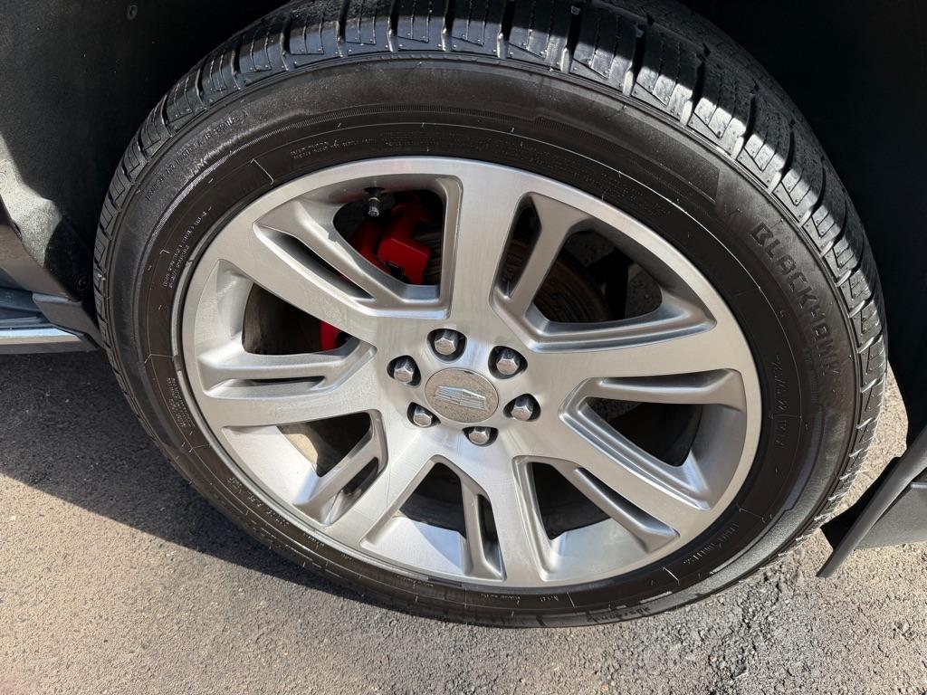 Cadillac Escalade ESV 4WD 4dr Luxury 2017