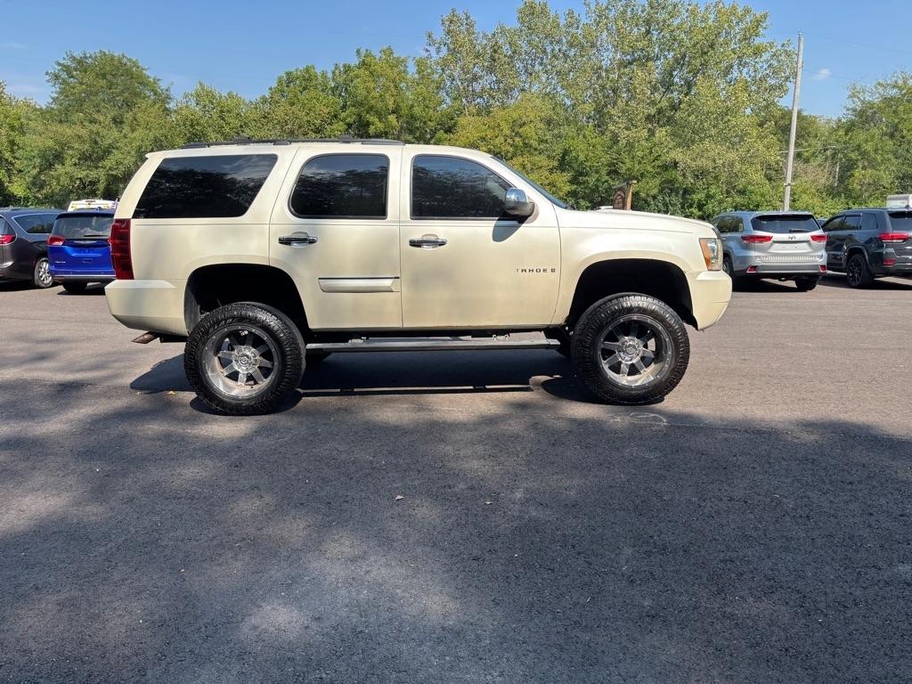Chevrolet Tahoe 4WD 4dr 1500 LTZ 2008