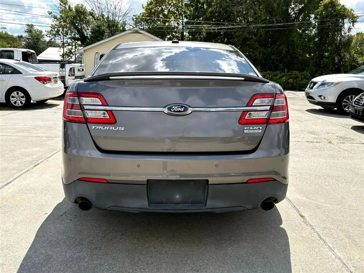 Ford Taurus  2013
