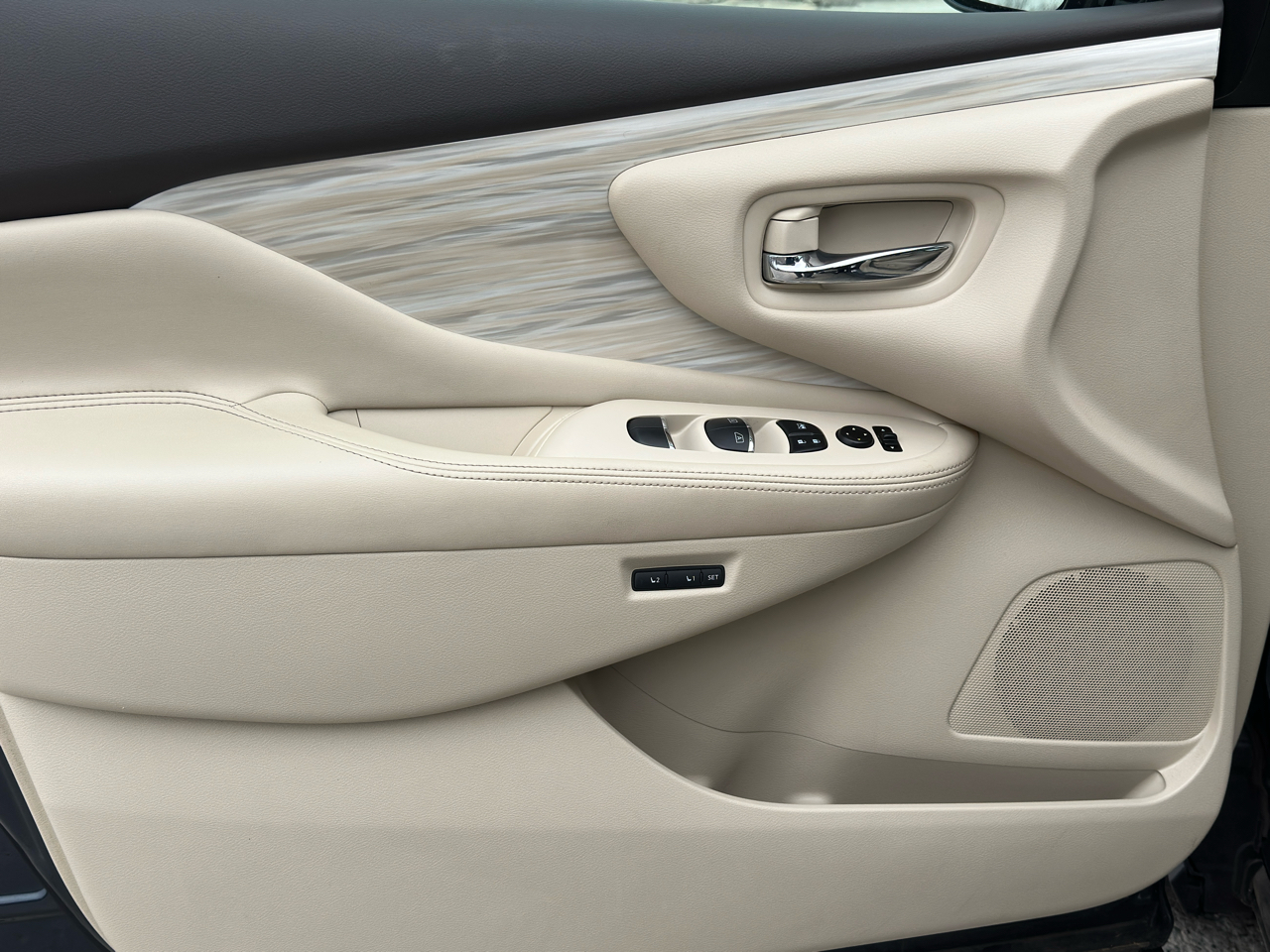 Nissan Murano SV AWD 2015