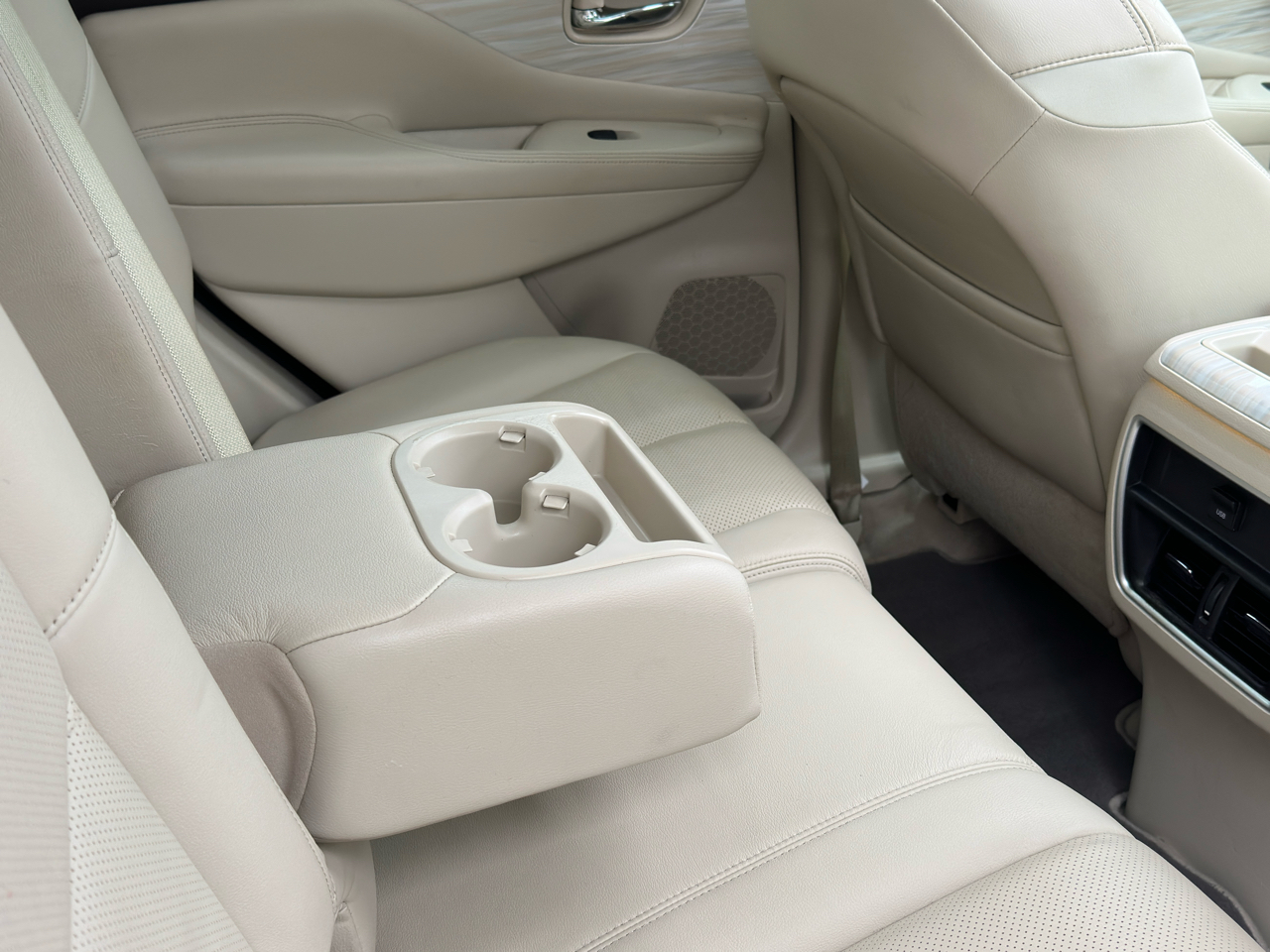 Nissan Murano SV AWD 2015