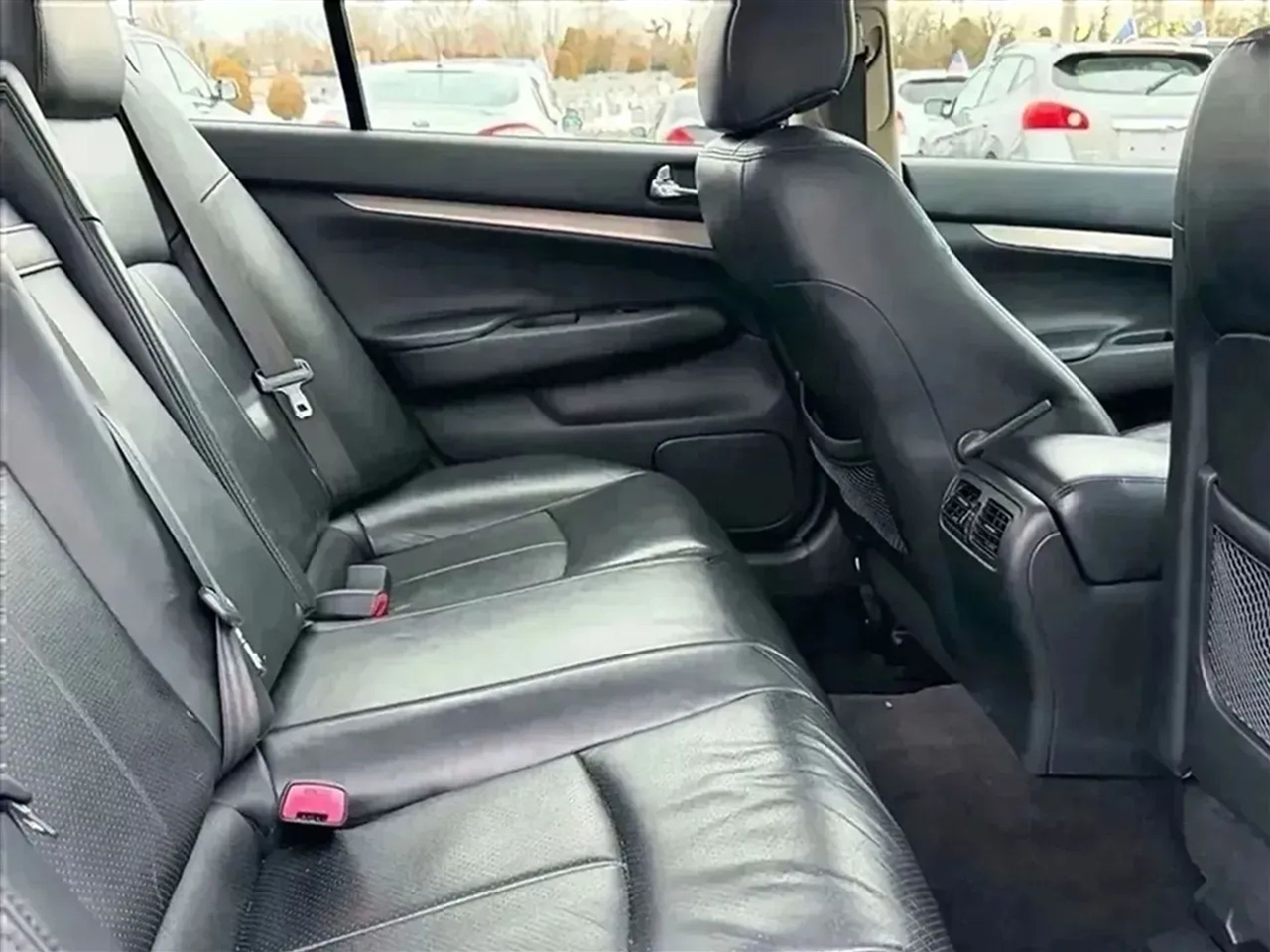 Infiniti G Sedan  2011