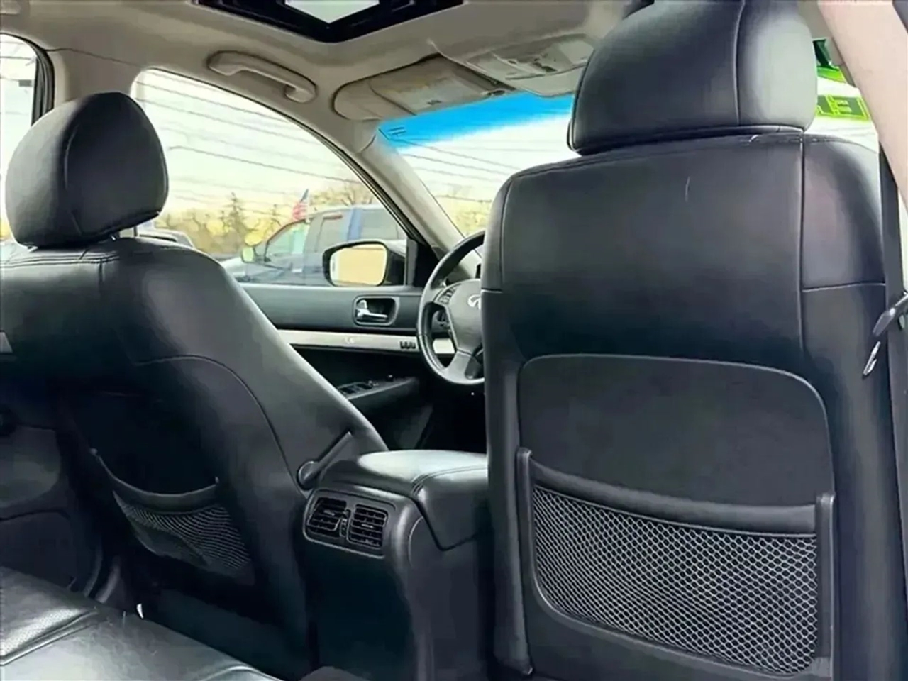 Infiniti G Sedan  2011