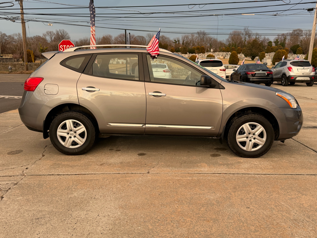 Nissan Rogue Select  2014