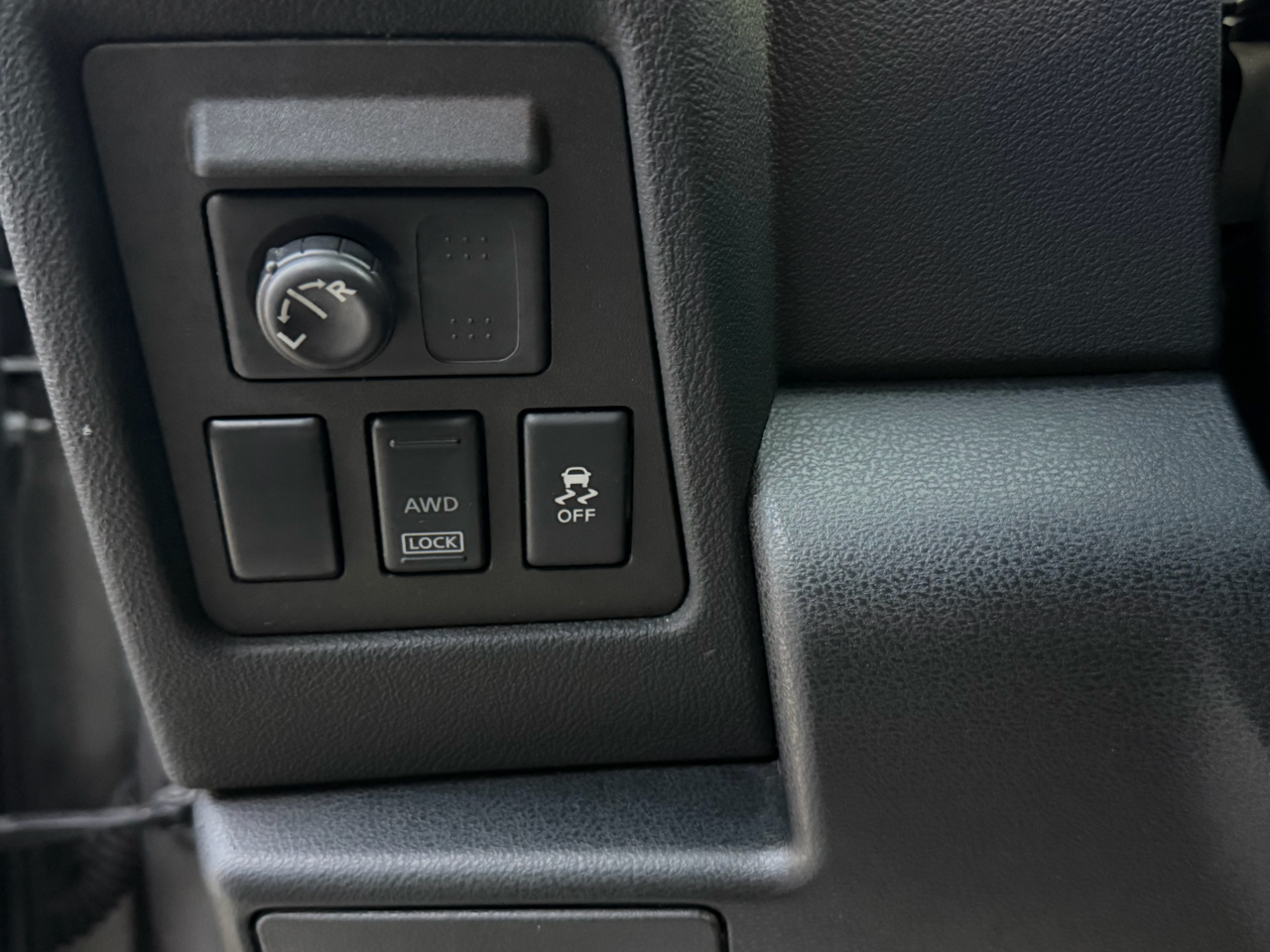 Nissan Rogue Select  2014