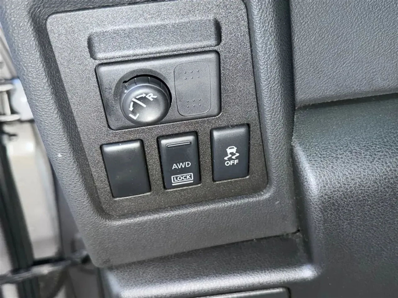 Nissan Rogue Select  2014