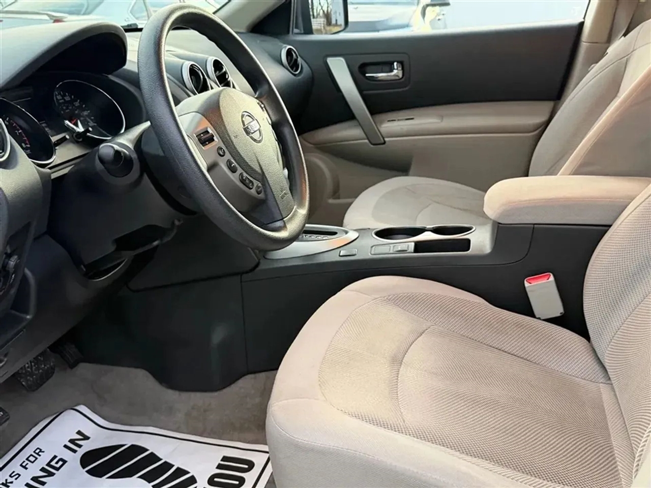 Nissan Rogue Select  2014