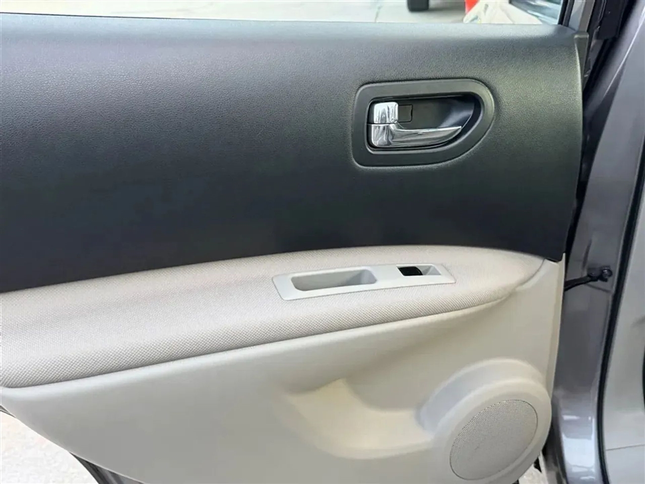 Nissan Rogue Select  2014