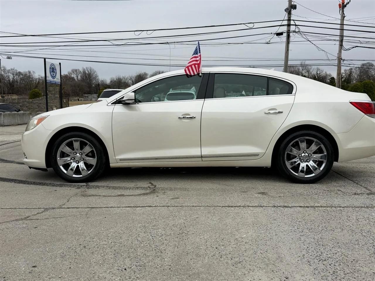 Buick LaCrosse  2013