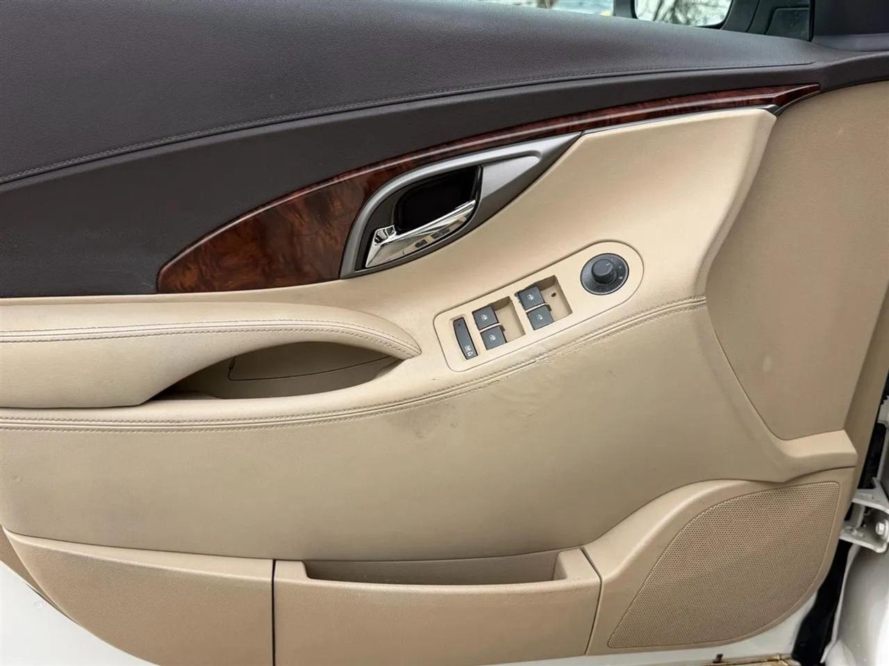 Buick LaCrosse  2013