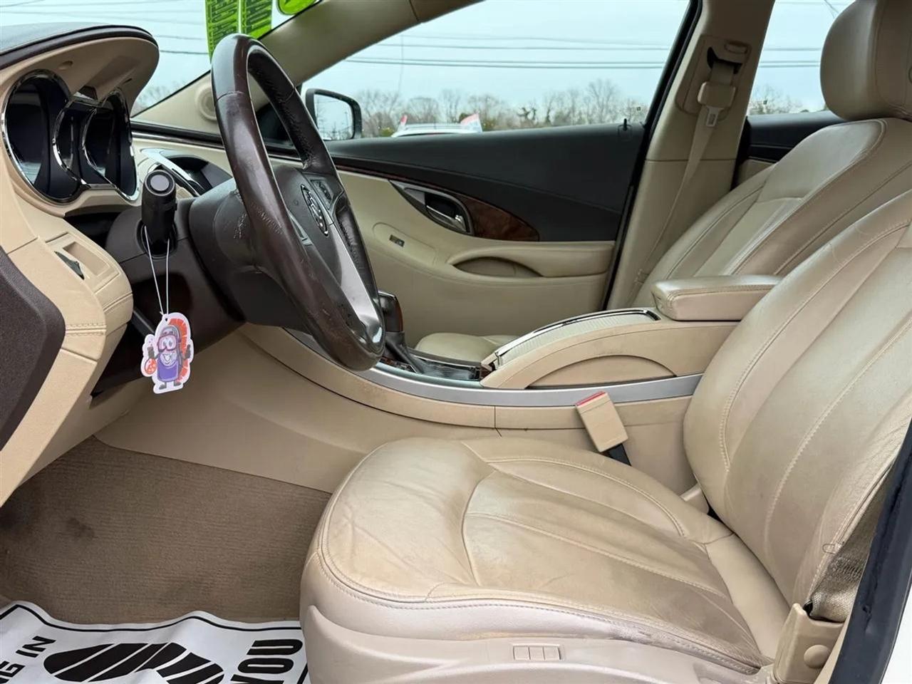 Buick LaCrosse  2013