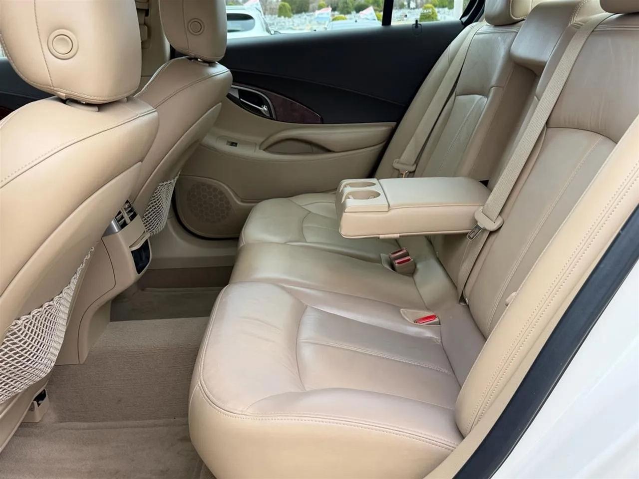 Buick LaCrosse  2013