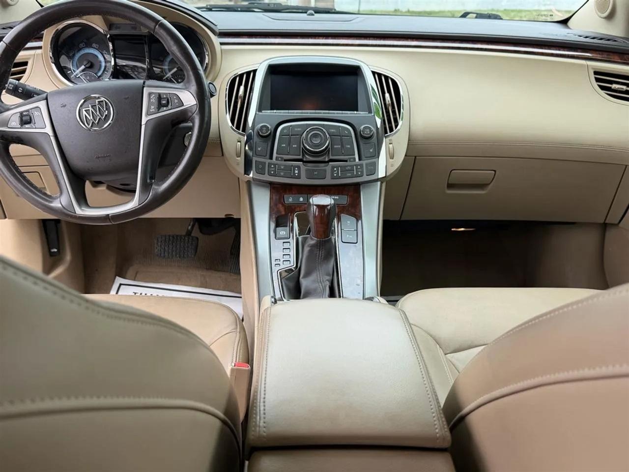 Buick LaCrosse  2013