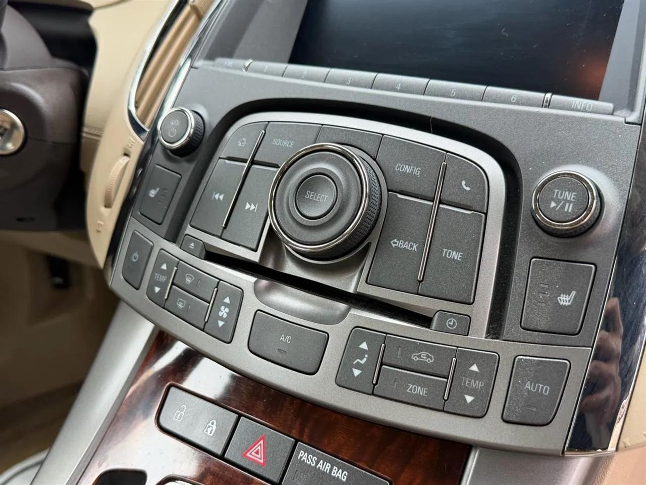 Buick LaCrosse  2013