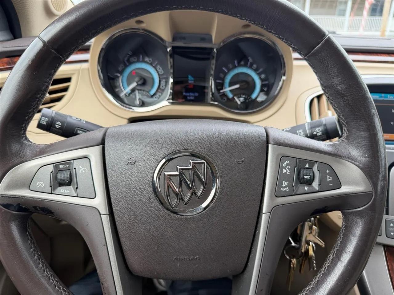 Buick LaCrosse  2013