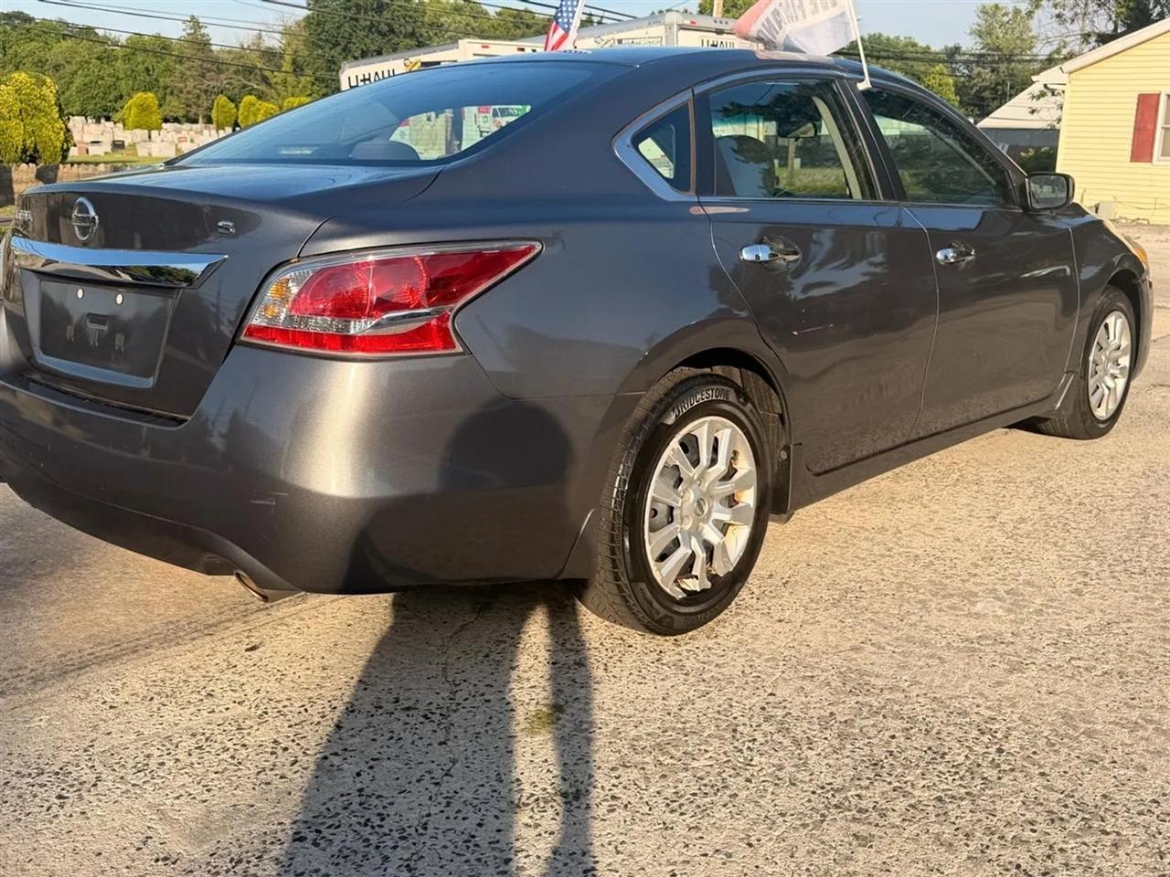 Nissan Altima  2015