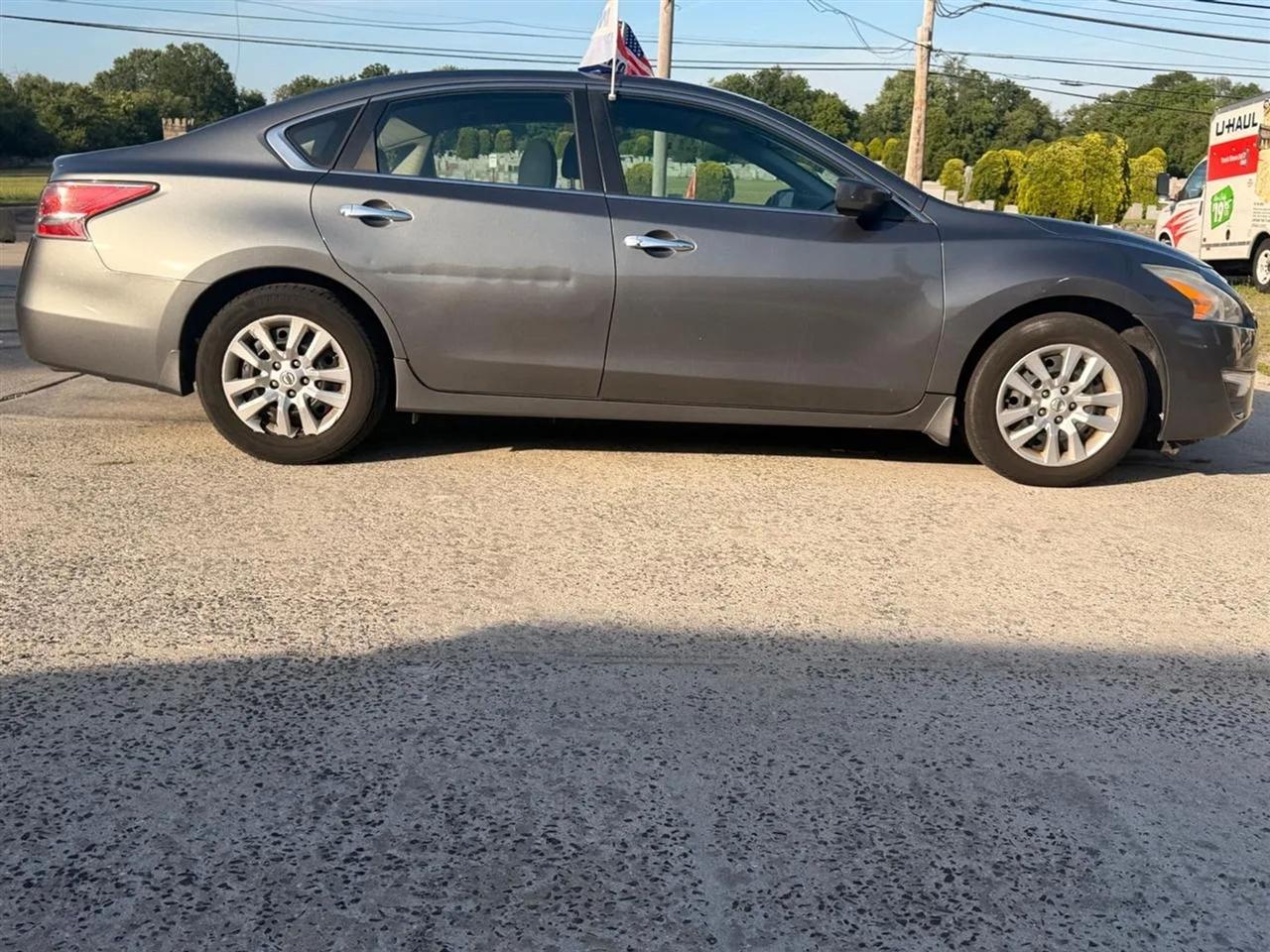 Nissan Altima  2015