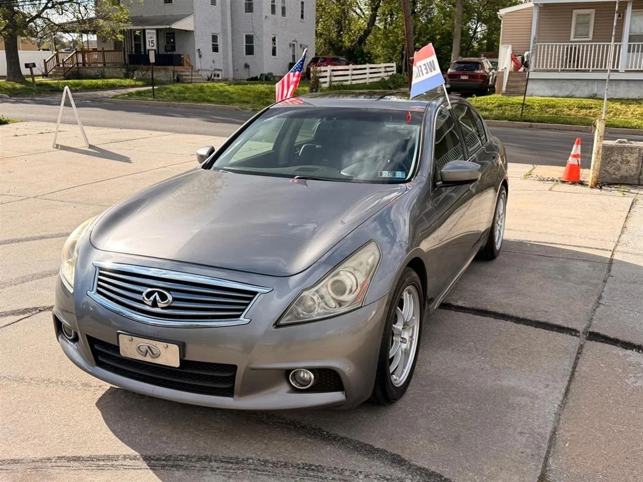 Infiniti G Sedan  2011