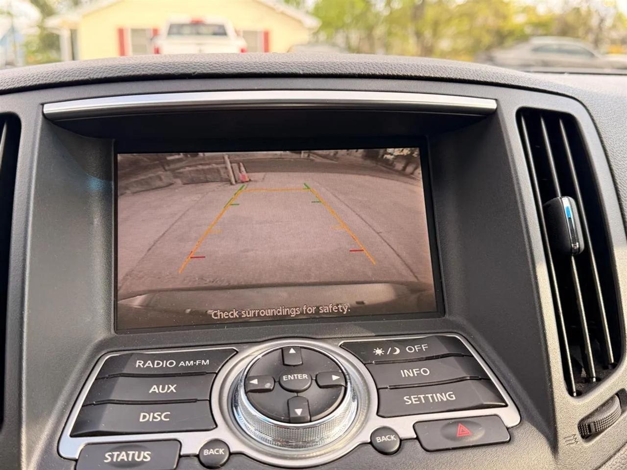 Infiniti G Sedan  2011