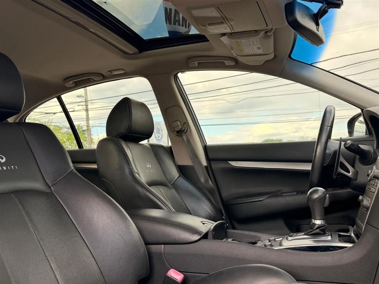 Infiniti G Sedan  2011