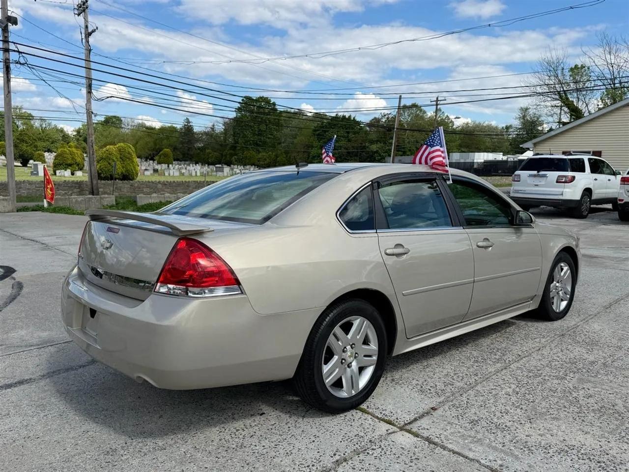 Chevrolet Impala  2010