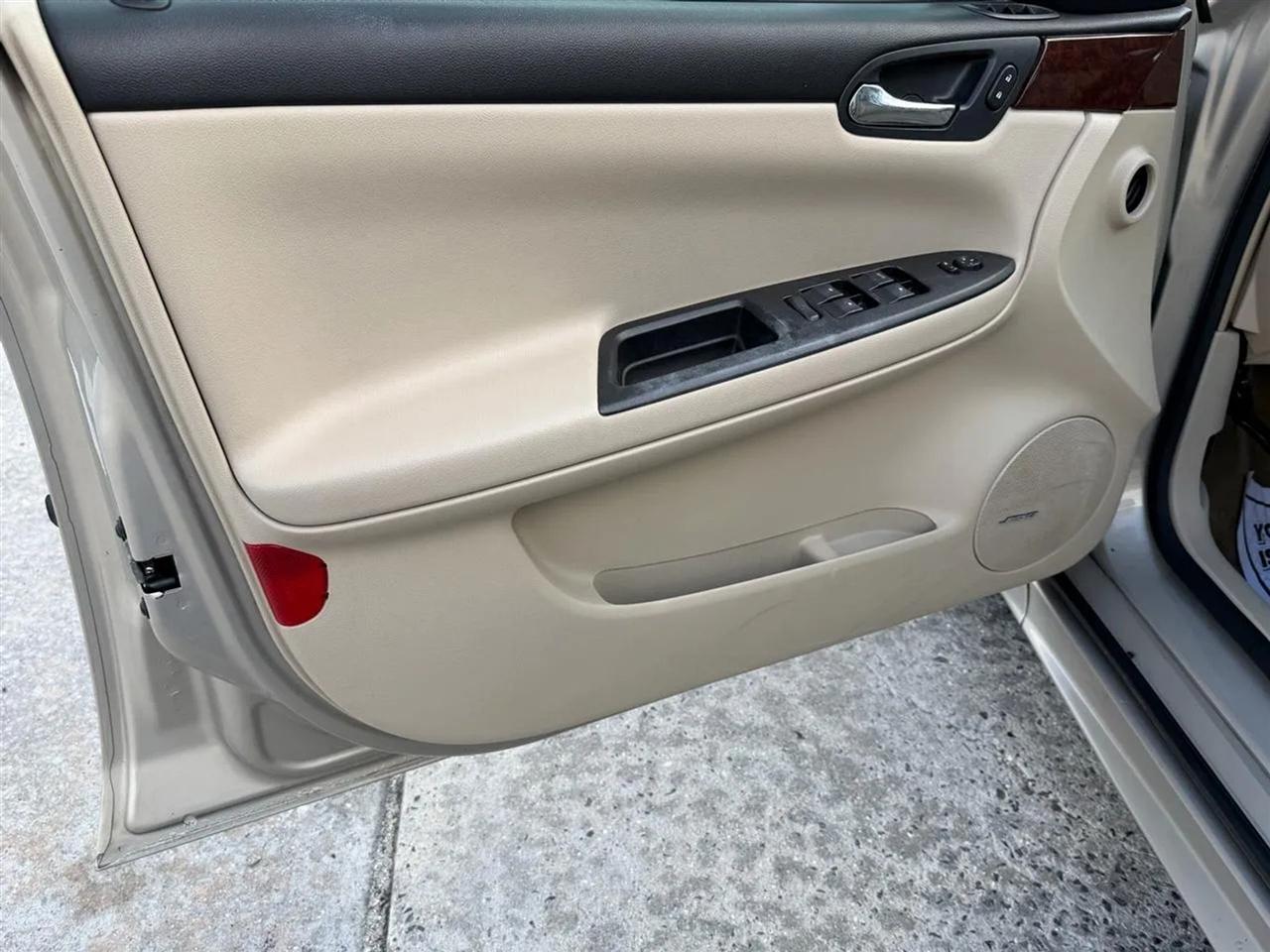 Chevrolet Impala  2010