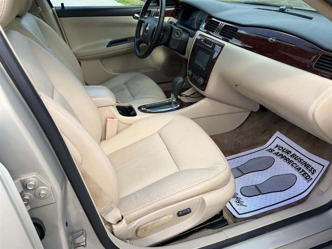 Chevrolet Impala  2010