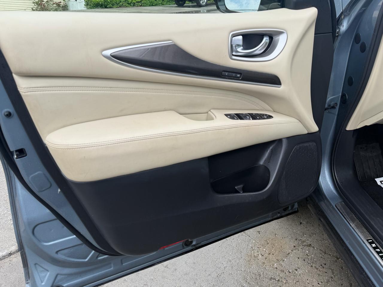 Infiniti QX60 Base AWD 2017