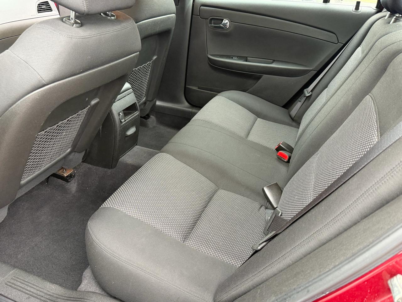 Chevrolet Malibu 1LT 2011
