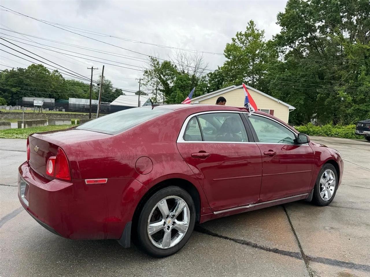Chevrolet Malibu  2011