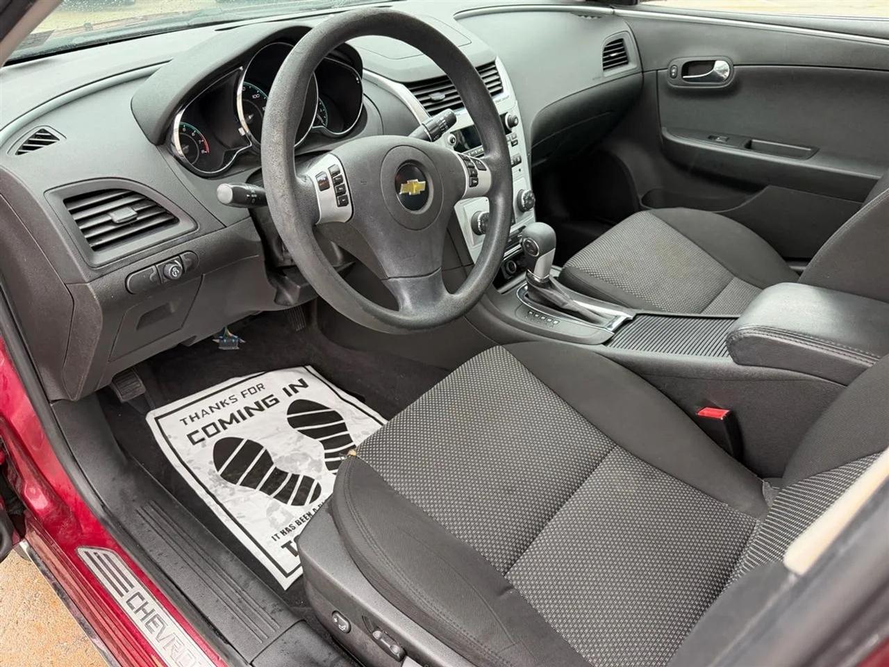 Chevrolet Malibu  2011
