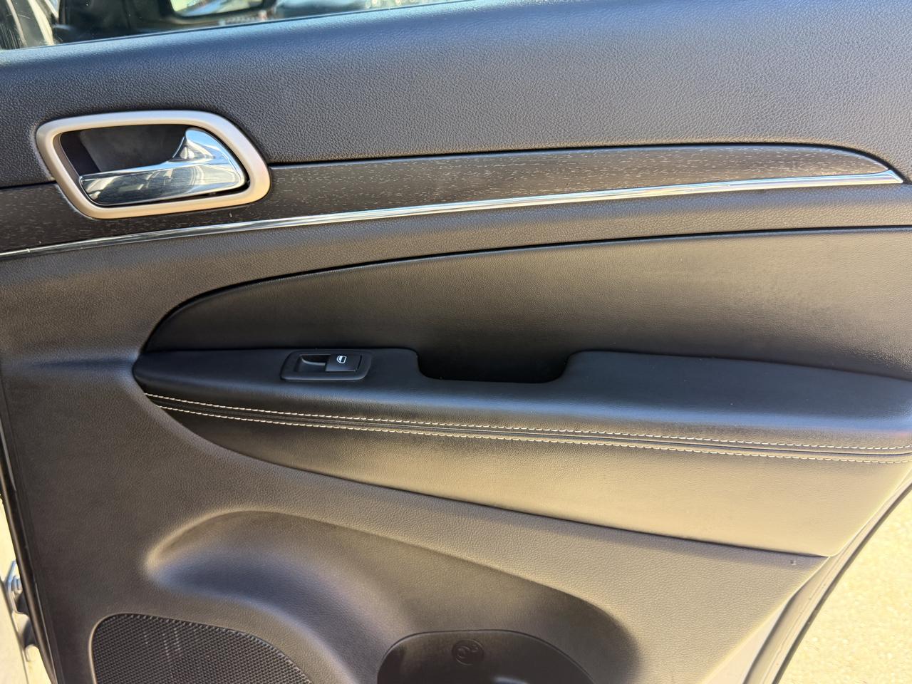 Jeep Grand Cherokee Limited 4WD 2015