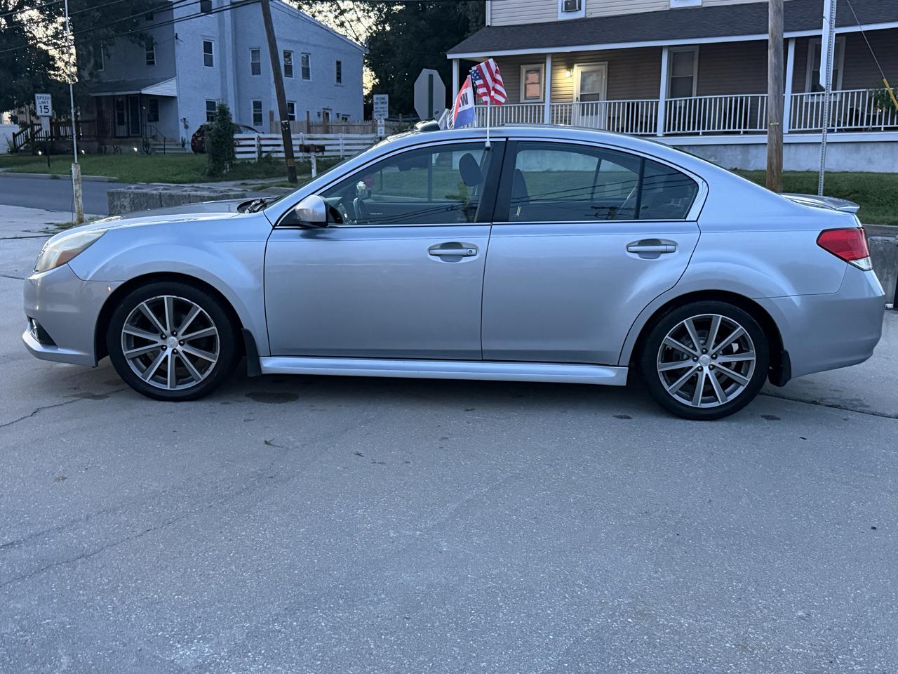 Subaru Legacy 2.5i Premium 2013